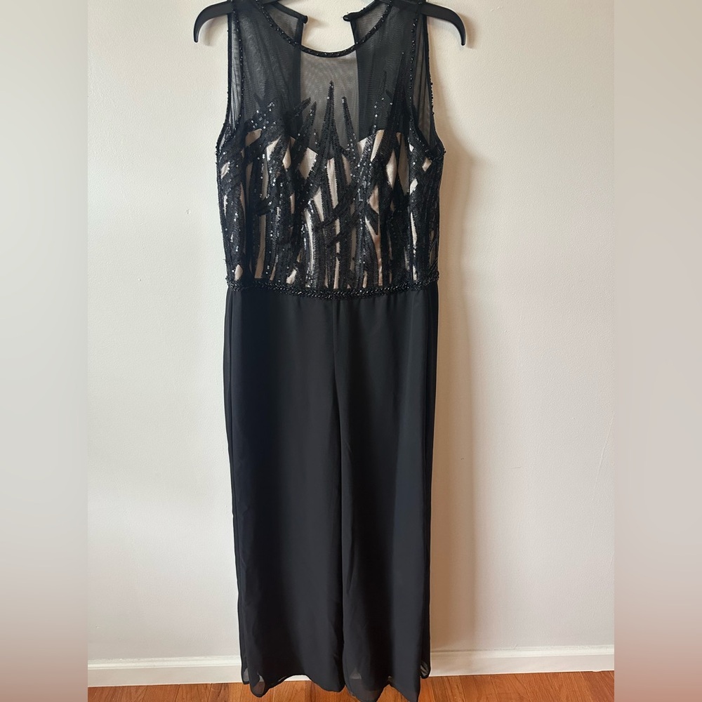 Elegant Formal Black Sleeveless sequins Romper size 48 Beaded evening